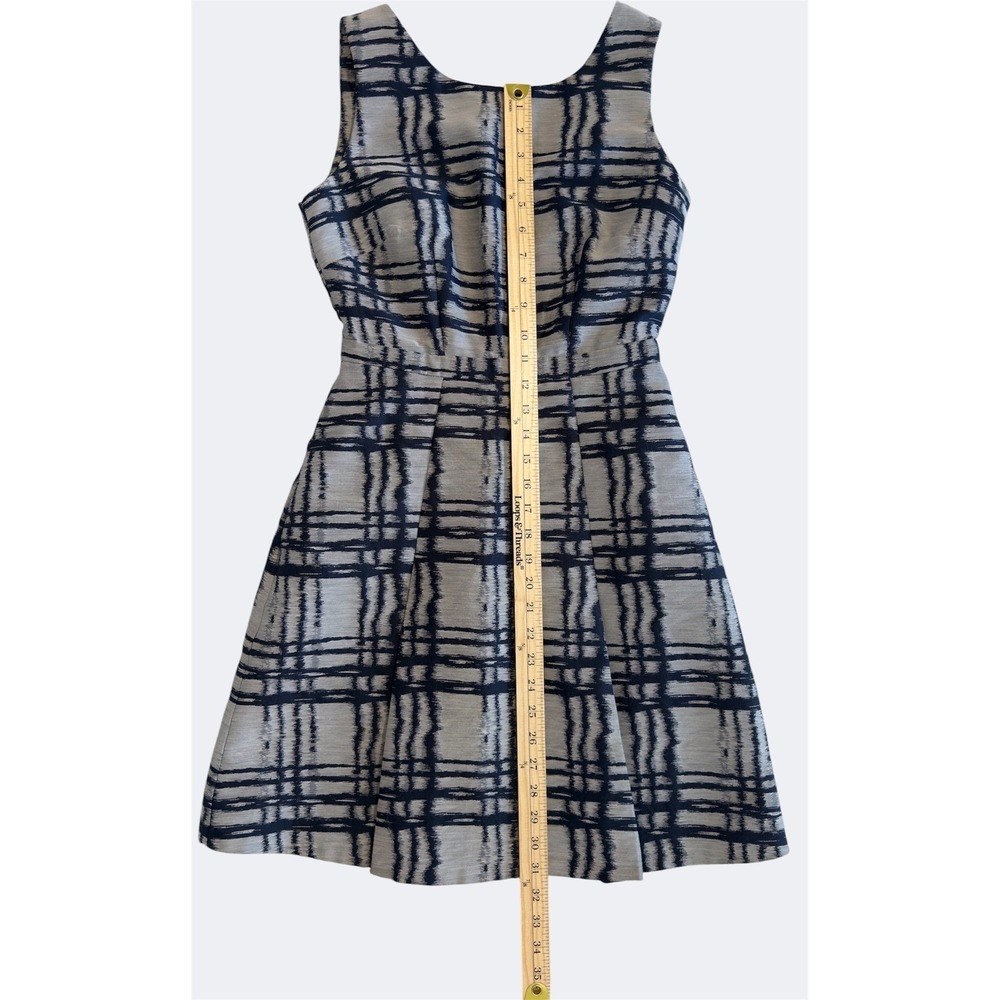 Reiss Grey & Black Plaid Fit and Flare Designer Dress Sleeveless Pleated Size 4 - Picture 14 of 14